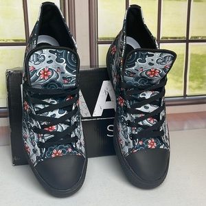 RAAD Shoes (Women 11.5)